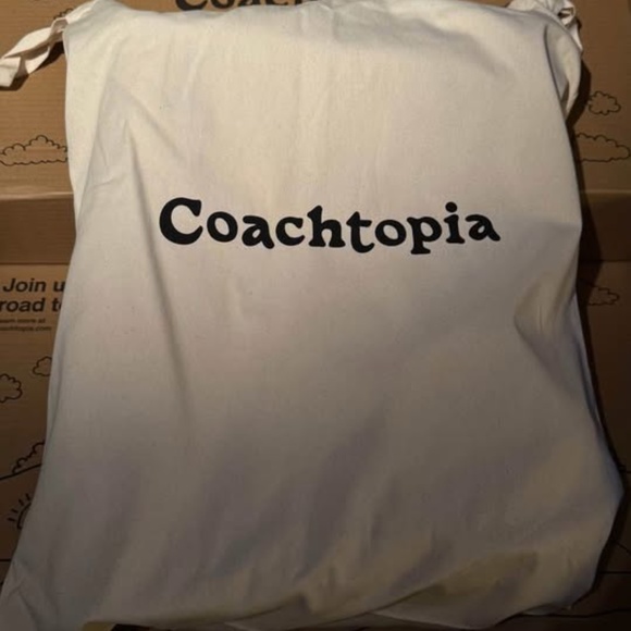 NWT COACH Large Relaceable Leather Tote - Picture 8 of 15